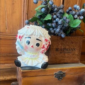 Vintage Ceramic Doll Planter in White with Red Accents 
Vintage Raggedy Ann